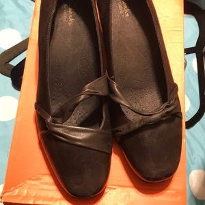 Clark’s brown shoe !!!